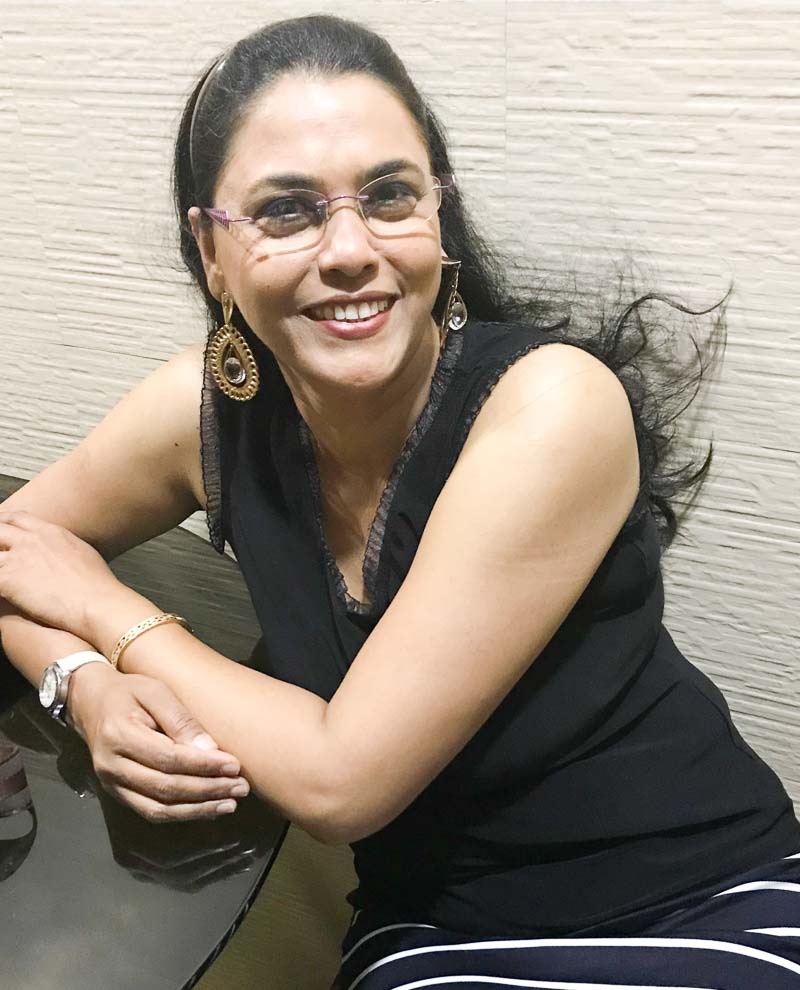 About Veena Cook Bake and Decorate with Confidence Veena Azmanov