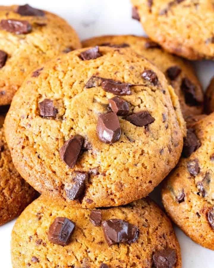 BakeryStyle Chocolate Chip Cookie Recipe (no Chilling) Veena Azmanov