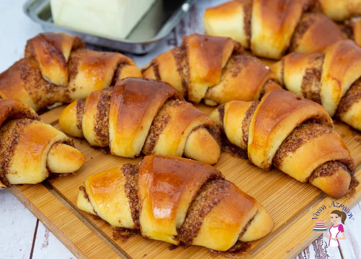 Cinnamon Rolls Crescent Rolls