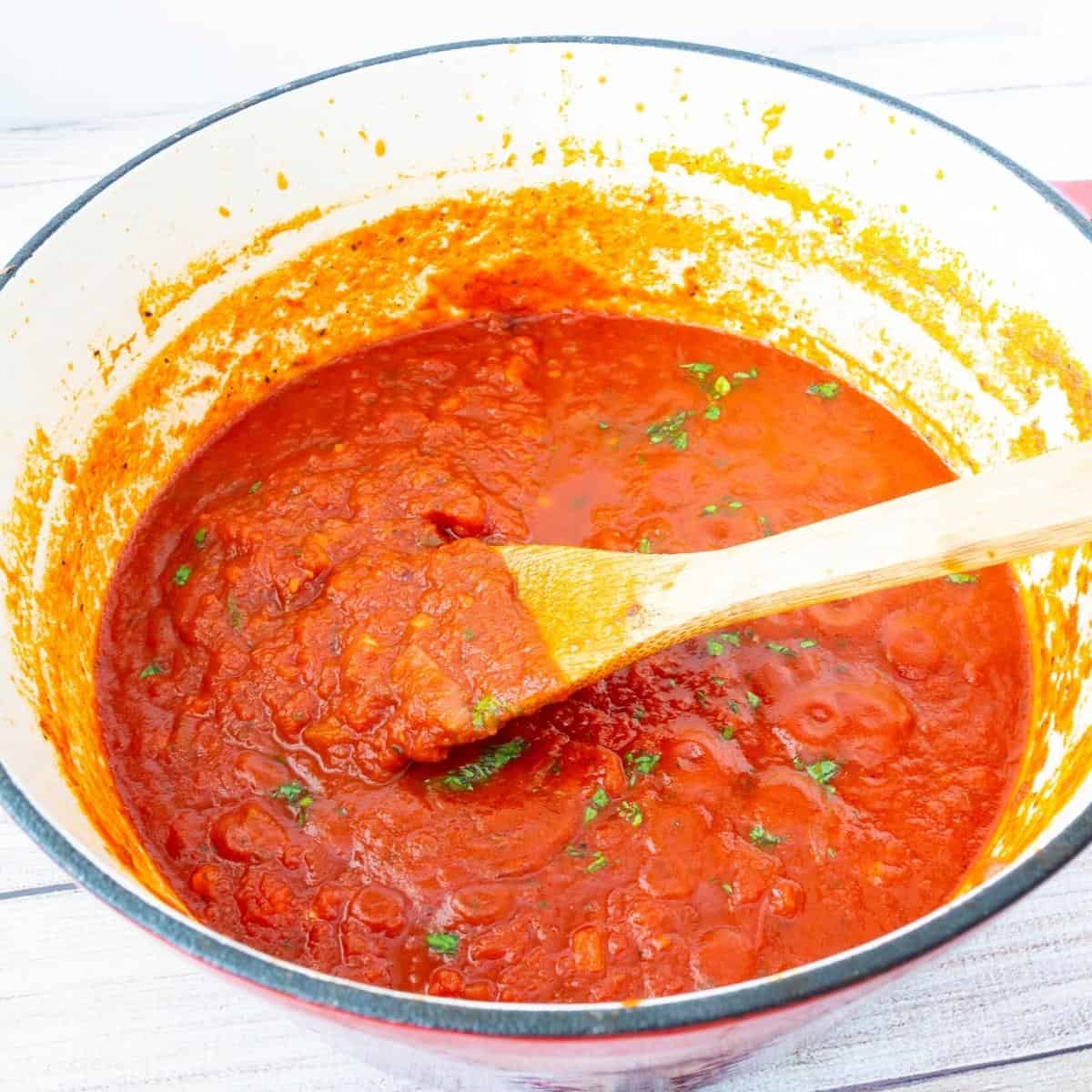 Easy Homemade Marinara Sauce Recipe in 20 Mins Veena Azmanov