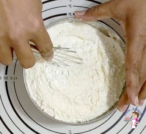 Combine the flour mixture